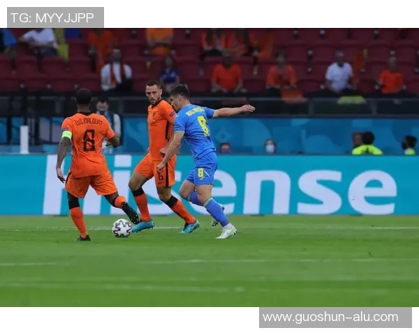 2000年荷兰比利时欧洲杯回顾：激情四溢的足球盛宴与历史瞬间