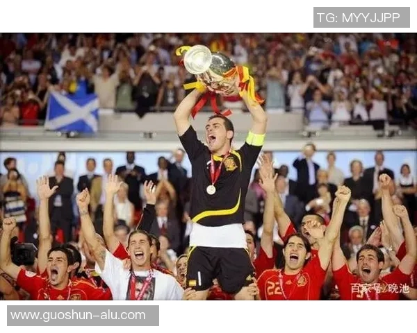 2004欧洲杯决赛回顾：希腊逆袭夺冠的传奇之路与足球历史的转折点